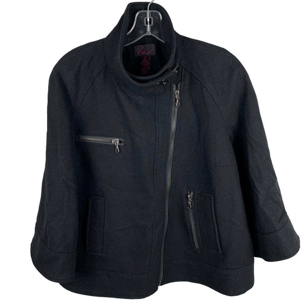 Via Wool Blend ZipUp 3/4 Sleeve Jacket Featuring 4 Front Pockets and Buckle Neck